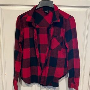 Cute Buffalo plaid flannel by Rue 21 size Med